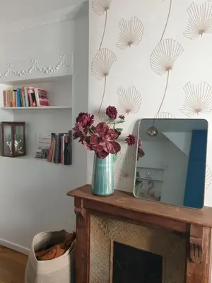 Bibliothèque dans la maison de vacances