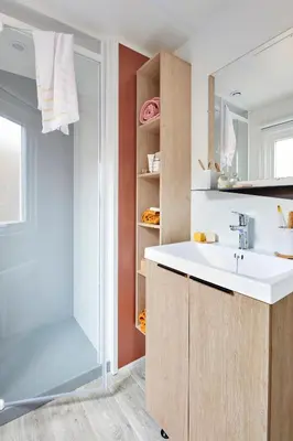 Salle de bains dans l'établissement Camping Country Park Crecy La Chapelle - Site Officiel - Next to Disneyland Paris
