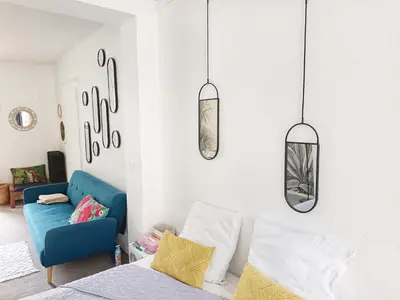 Un ou plusieurs lits dans un hébergement de l'établissement ROOMS HOME CSM Suites privées 1 ou 2 chambres en cœur de ville entre Paris et Reims 40 mn Disneyland Paris