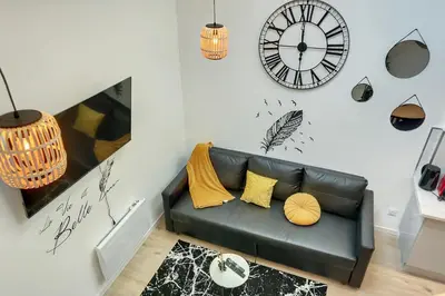 Coin salon dans l'établissement Sublime appart rénové duplex centre ville 4pers wifi