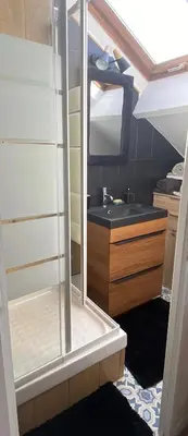 Salle de bains dans l'établissement Cocon