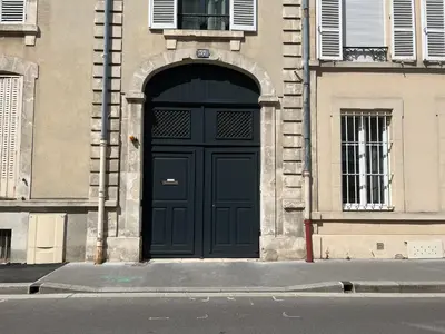 Plan de l'établissement CHIC Appartement Type 4 / Parking Privé