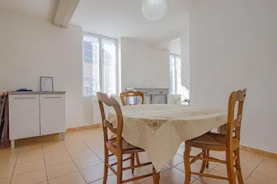 Cuisine ou kitchenette dans l'établissement Le scipion