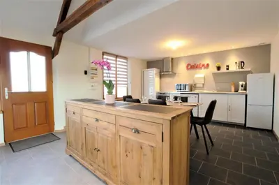 Cuisine ou kitchenette dans l'établissement Au vieux chene