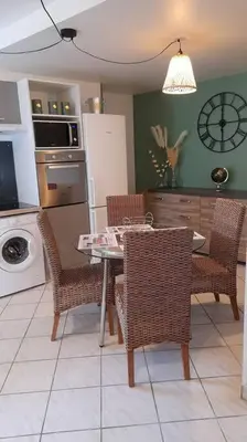 Cuisine ou kitchenette dans l'établissement les galipes