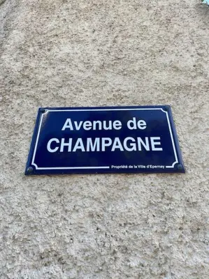Certificat, récompense, panneau ou autre document affiché dans l'établissement Escale au cœur du Vignoble Champenois