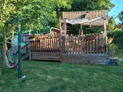 Jardin de l'établissement La tiote roulotte