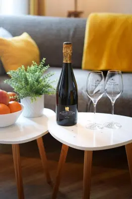 Boissons dans l'établissement Épernay Prestige, Appartement avec terrasse