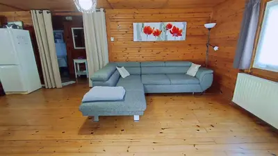 Coin salon dans l'établissement Le chalet du mazagran