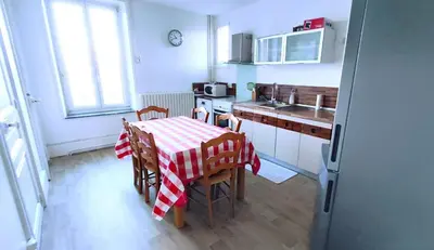 Cuisine ou kitchenette dans l'établissement Les rosieres