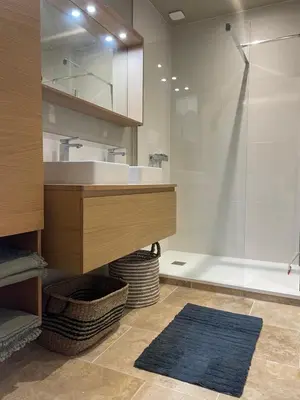 Salle de bains dans l'établissement Hôtel particulier Champenois