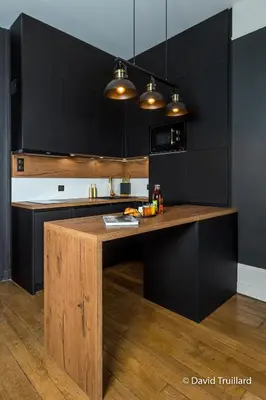 Cuisine ou kitchenette dans l'établissement Suites MANA - Cupidon avec superbe vue Place Ducale Parking inclus