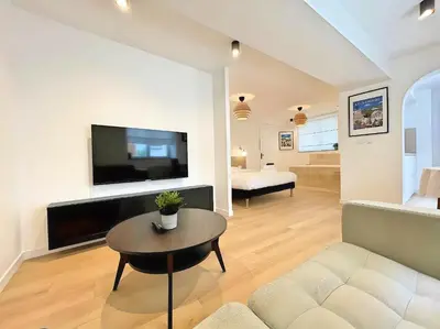 Télévision ou salle de divertissement dans l'établissement Les fauvettes - Centre ville