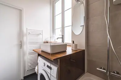 Salle de bains dans l'établissement Le Sérénité - Studio Cocon à deux pas de la gare