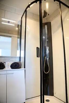 Salle de bains dans l'établissement Jupiter