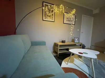 Coin salon dans l'établissement Maison Longue de La Cassine
