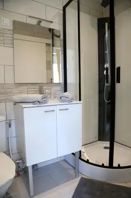 Salle de bains dans l'établissement MERCURE