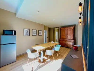 Cuisine ou kitchenette dans l'établissement Le Five Tellier - Forest