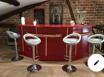 Salon ou bar de l'établissement Chez Franck et Sandra , plein centre ville, 1 er étage