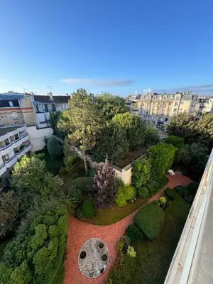 Jardin de l'établissement Studio- avec parking- proche Cathedrale