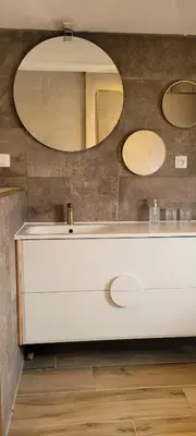 Salle de bains dans l'établissement 2 Gites dans les remparts à Dun sur Meuse