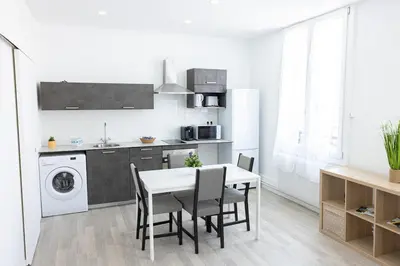 Plan de l'établissement Le 29 - Emplacement idéal pour ce T2