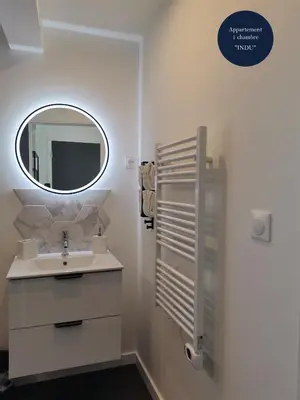 Salle de bains dans l'établissement Les Bras de Morphée