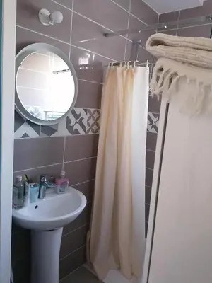 Salle de bains dans l'établissement 1 Chambre pour 2 personnes 
