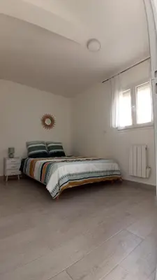 Un ou plusieurs lits dans un hébergement de l'établissement Maisonnette entière et privée, 600m de la gare