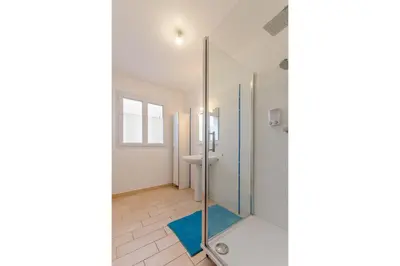 Salle de bains dans l'établissement Le terminus
