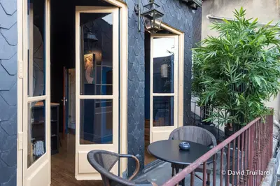 Plan de l'établissement Suites Mana- Studio Art Ducal avec Terrasse sur l'arrière de la Place Ducale Parking inclus