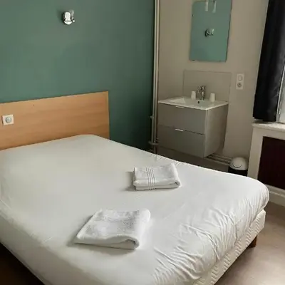 Hotel Aux Bons Amis