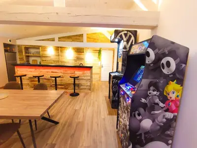 Salle de jeux dans l'établissement Sublime appartement hyper centre Hirson