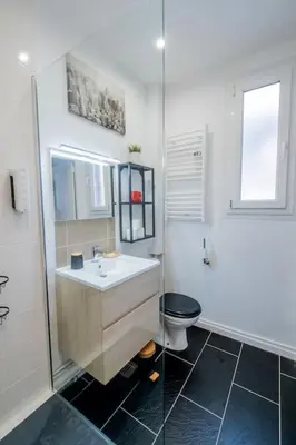 Salle de bains dans l'établissement Wellness Bubble - Cathédrale - Hypercentre