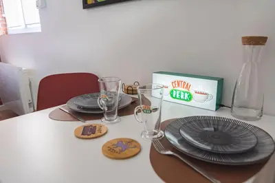 Télévision ou salle de divertissement dans l'établissement ExploreReims - the Friendliest place proche gare et centre