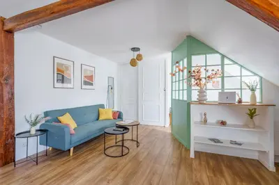 Coin salon dans l'établissement Le Petit Refuge au calme de la campagne avec place de parking