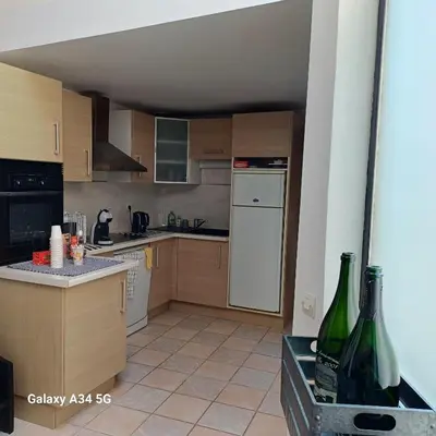 Cuisine ou kitchenette dans l'établissement Esterline