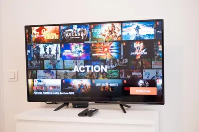 Télévision ou salle de divertissement dans l'établissement Agréable Studio calme 2 pers