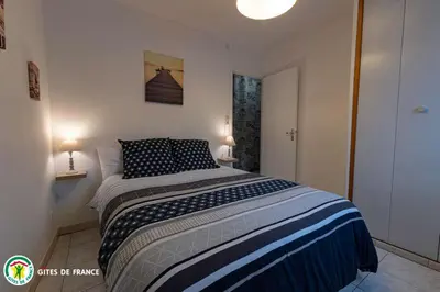 Un ou plusieurs lits dans un hébergement de l'établissement L'Appart de La Goutte d'Or