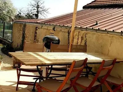 Plan de l'établissement Maison paisible avec jardin, animaux bienvenus, parking privé - FR-1-532-21