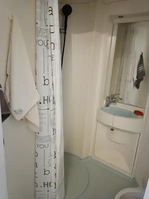 Salle de bains dans l'établissement Logement 1