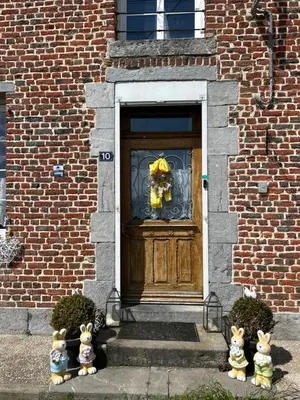 Façade ou entrée de l'établissement Le Terrier d Alice et du lapin