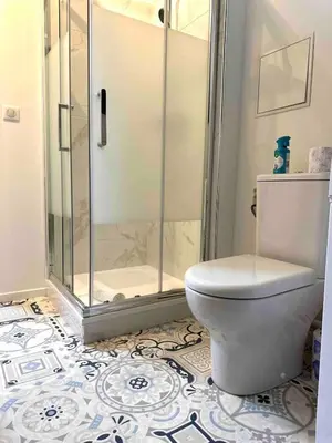 Salle de bains dans l'établissement Le Champagne Perché#reims