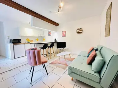 Cuisine ou kitchenette dans l'établissement Appartement Confidentiel