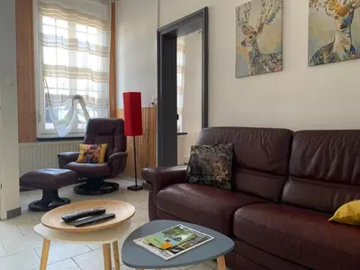 Coin salon dans l'établissement GITE Le 458 - Guise