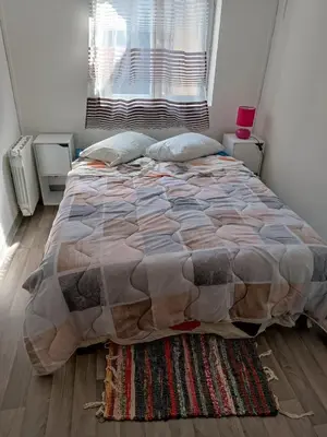 Un ou plusieurs lits dans un hébergement de l'établissement Logement 2