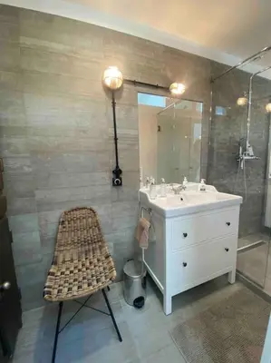 Salle de bains dans l'établissement Rare ! LOFT Atypique Centre-Ville Parking Jardin