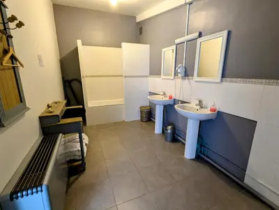 Cuisine ou kitchenette dans l'établissement Domaine Le Translon