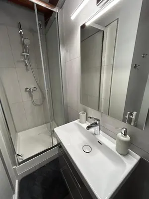Salle de bains dans l'établissement Le p'tit millésime - hypercentre