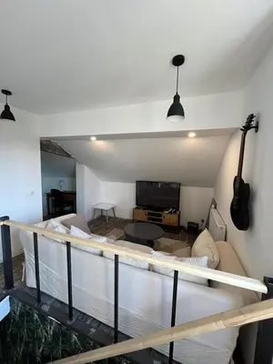 Télévision ou salle de divertissement dans l'établissement Maison bord de Marne pour 10 personnes avec jacuzzi